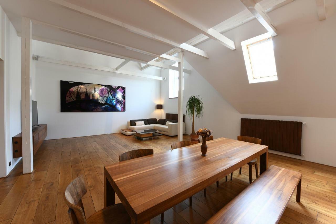 Loft Apartment ปราก ภายนอก รูปภาพ
