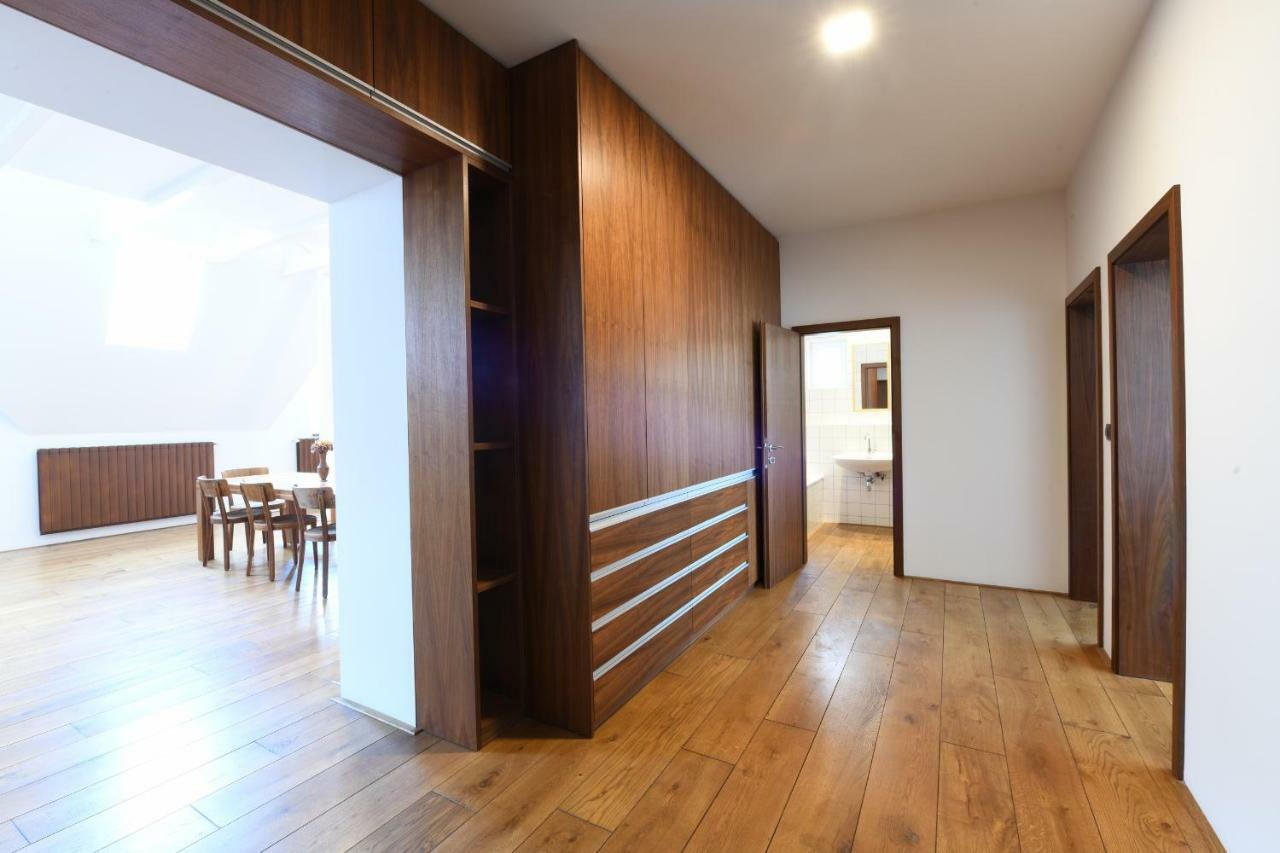 Loft Apartment ปราก ภายนอก รูปภาพ