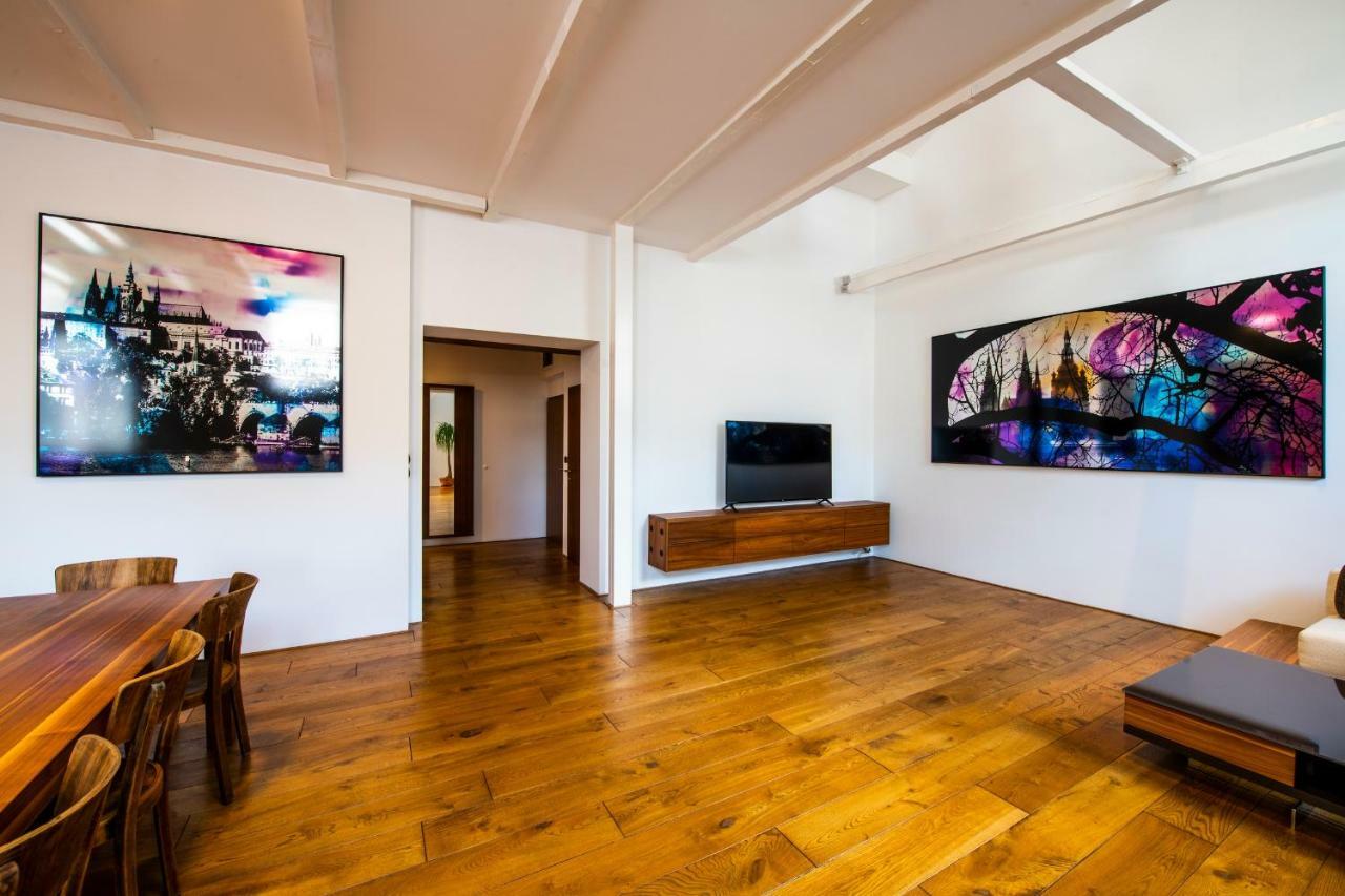 Loft Apartment ปราก ภายนอก รูปภาพ